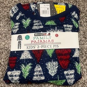 Merry Lane Kids’ 2 Piece Christmas Tree Theme Pajamas - Size Large